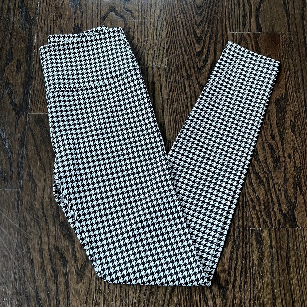 NWT Loft Lou & Grey houndstooth leggings